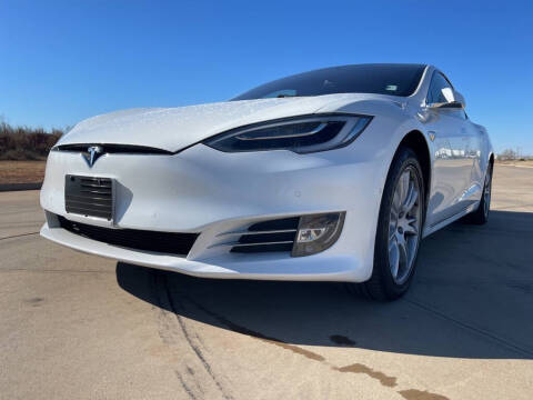 2020 Tesla Model S Long Range