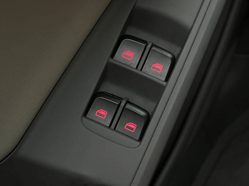 2010 Audi A5 2.0T quattro Premium Plus