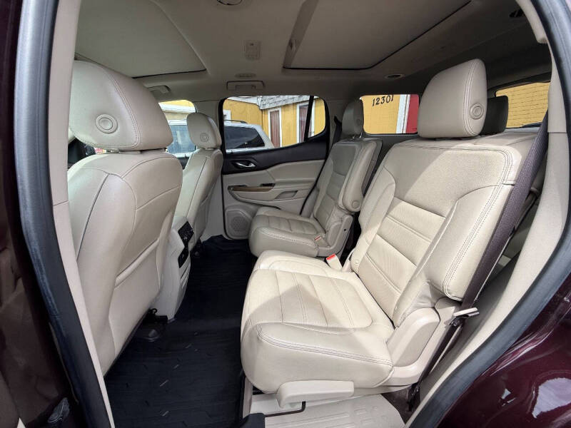2017 GMC Acadia Denali