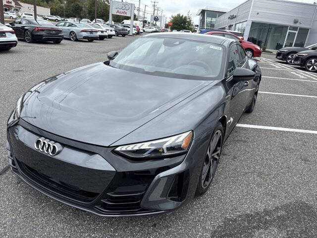 2023 Audi e-tron GT quattro Premium Plus