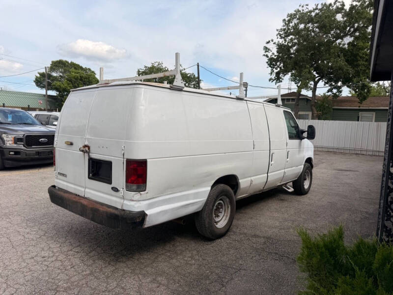 2006 Ford E-Series