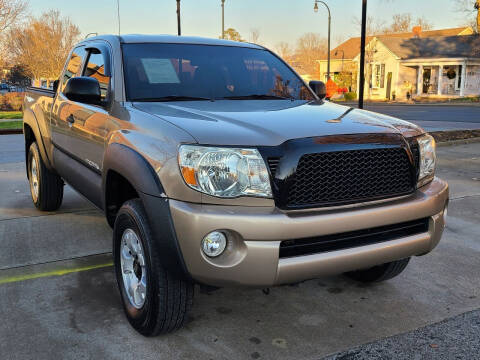 2006 Toyota Tacoma for sale at Franklin Motorcars in Franklin TN