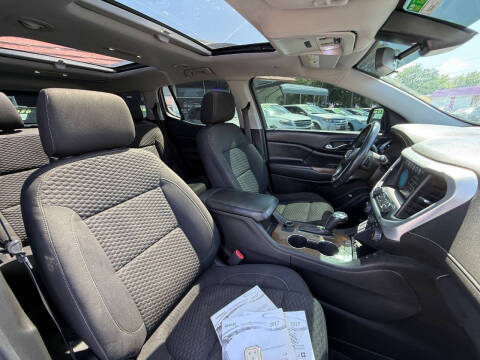 2017 GMC Acadia SLE-2