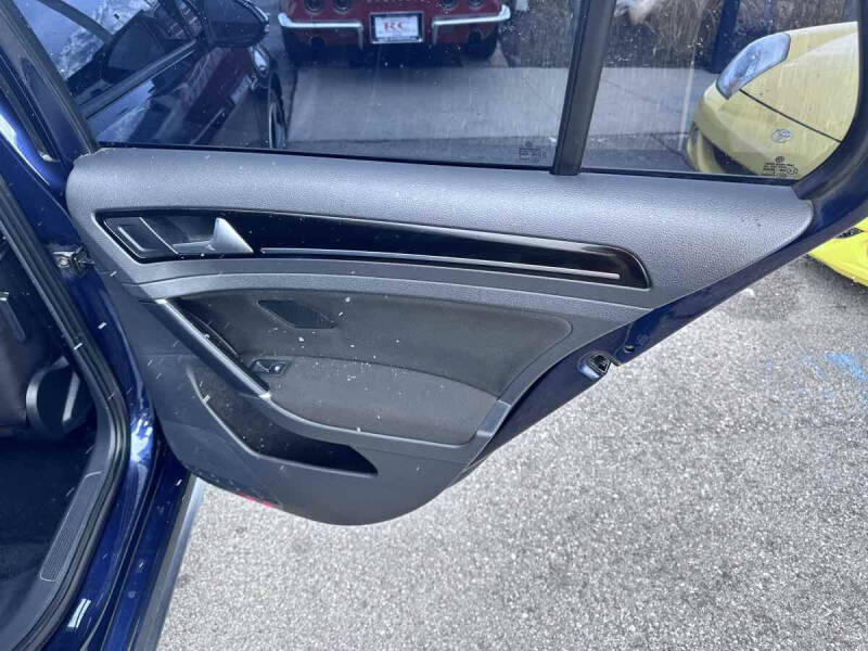 2016 Volkswagen Golf GTI