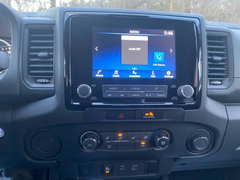 2022 Nissan Frontier S