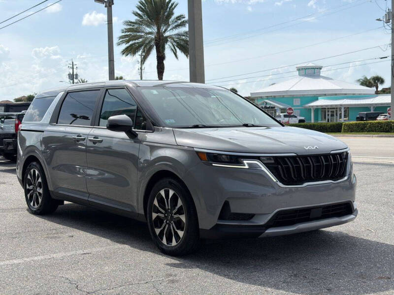 2024 Kia Carnival EX