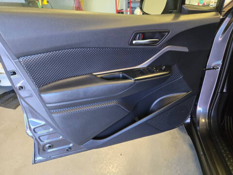 2021 Toyota C-HR XLE