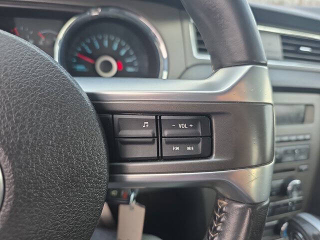 2014 Ford Mustang V6