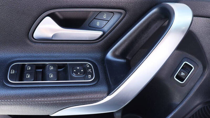 2022 Mercedes-Benz A-Class A 220