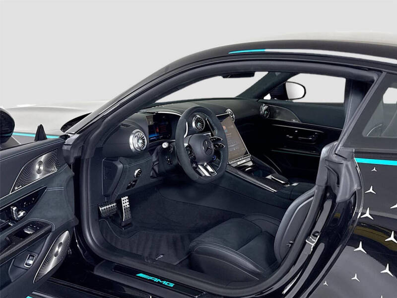 2025 Mercedes-Benz AMG GT 63 PRO