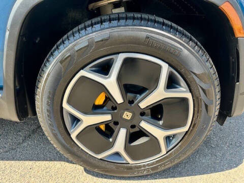 2022 Rivian R1T Adventure