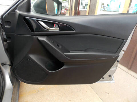 2015 Mazda MAZDA3 i Touring