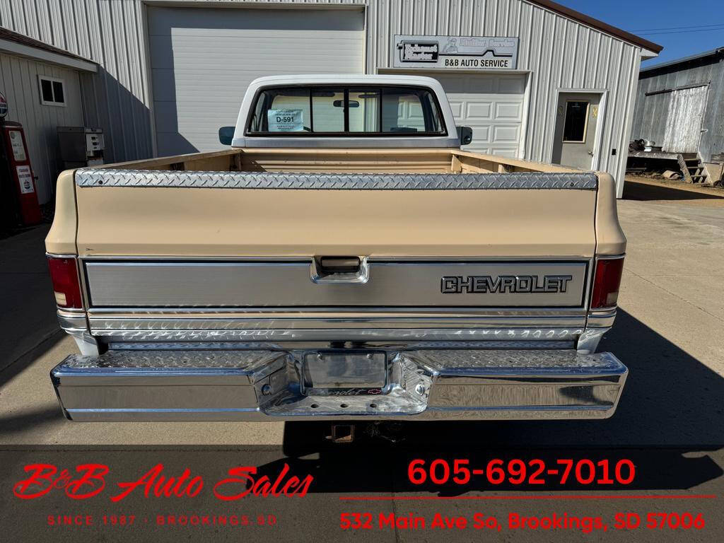 1987 Chevrolet R/V 20 Series 18