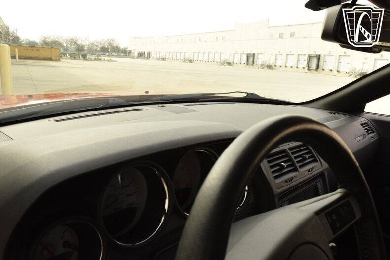 2008 Dodge Challenger SRT8