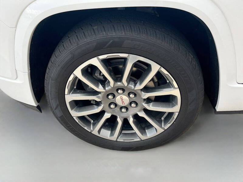 2022 GMC Acadia Denali