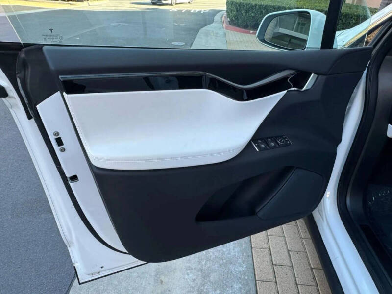 2021 Tesla Model X Long Range Plus