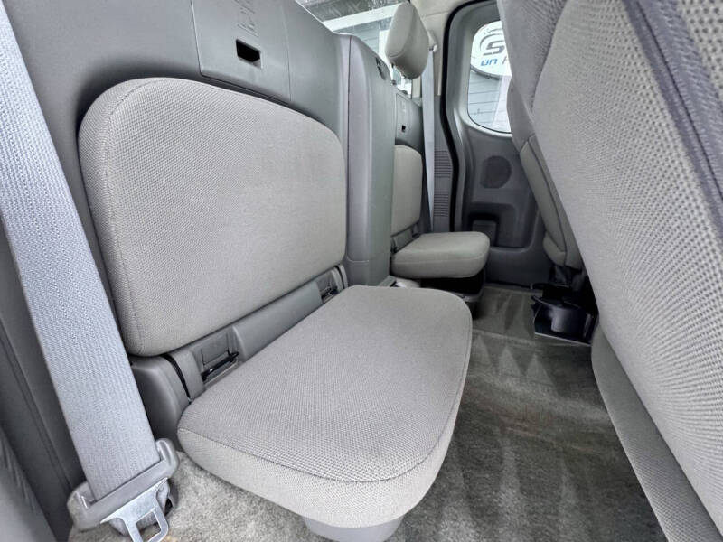 2016 Nissan Frontier S