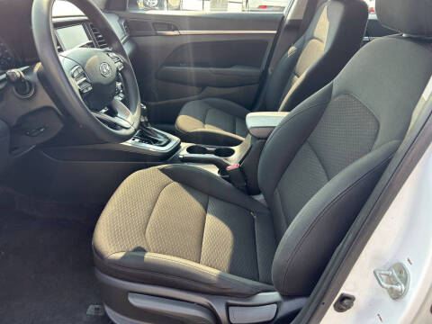 2020 Hyundai Elantra