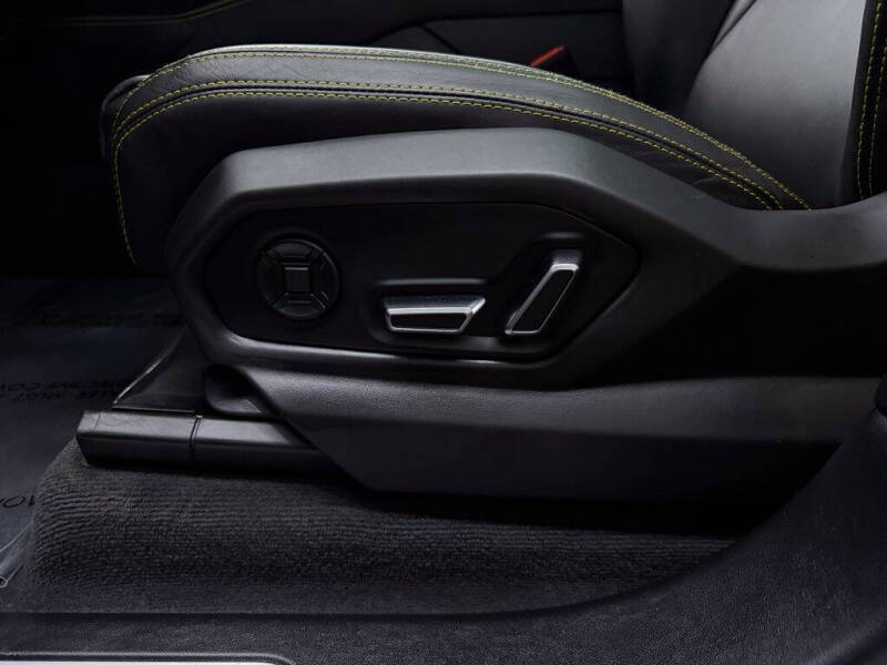 2022 Lamborghini Urus