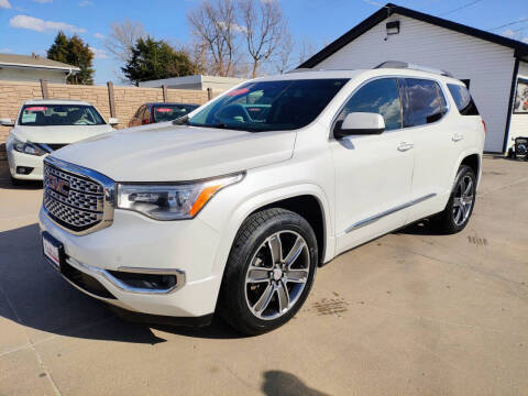 2017 GMC Acadia Denali