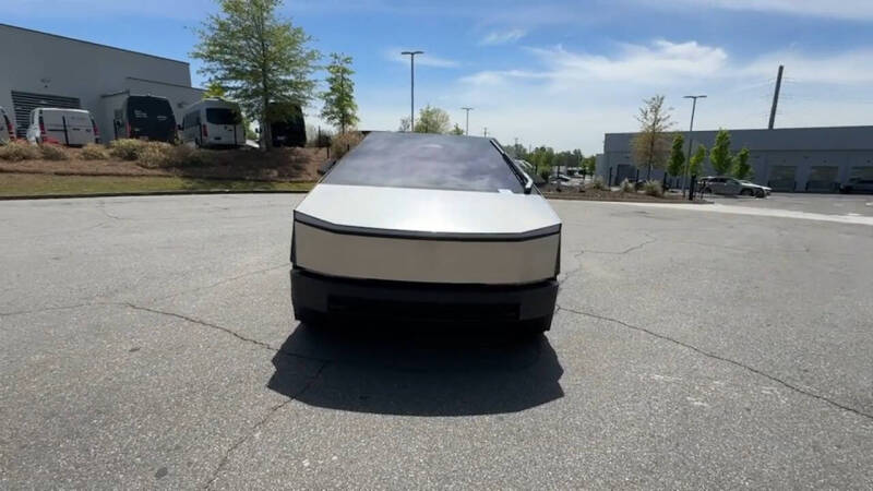 2024 Tesla Cybertruck