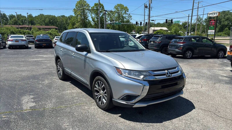 2018 Mitsubishi Outlander ES