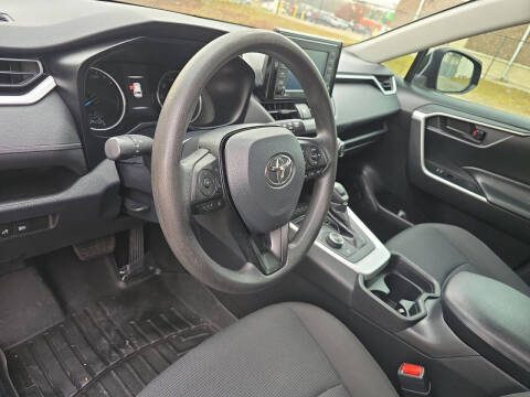 2020 Toyota RAV4 Hybrid LE