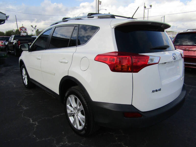 2014 Toyota RAV4 Limited photo 7