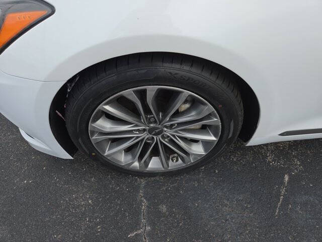 2015 Hyundai Genesis