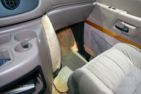 2002 Ford E-Series E-150