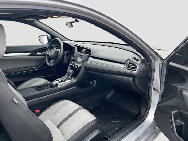 2017 Honda Civic LX-P