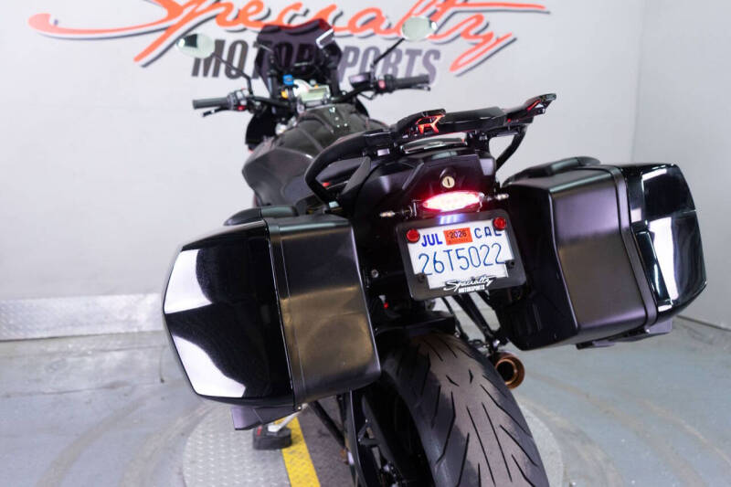 2016 BMW M 1000 XR