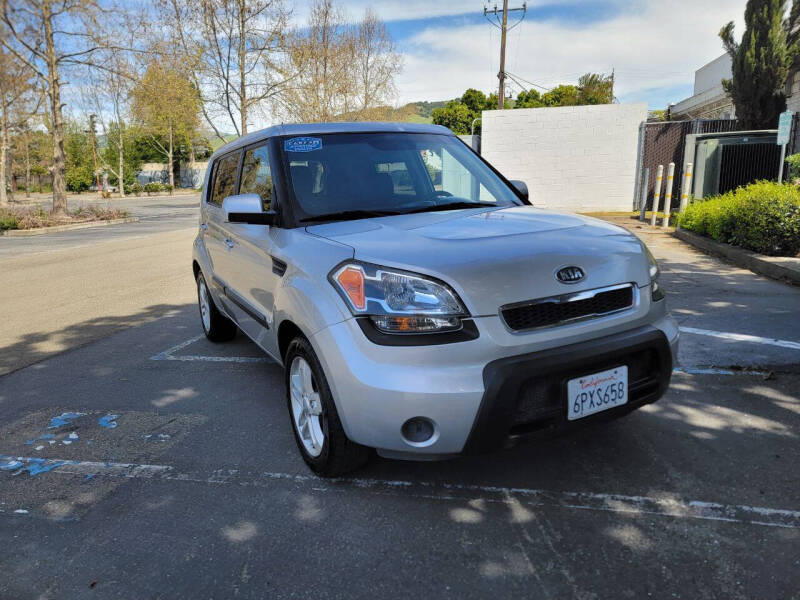 Used 2011 Kia Soul Base with VIN KNDJT2A21B7283798 for sale in Fremont, CA