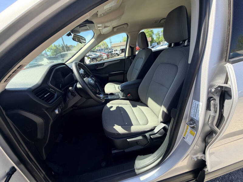 2020 Ford Escape S