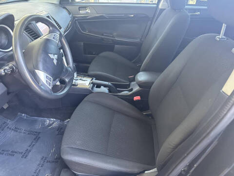 2017 Mitsubishi Lancer LE