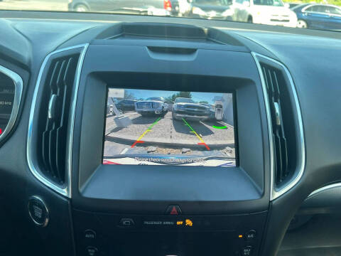 2020 Ford Edge Titanium