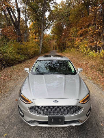 2019 Ford Fusion Hybrid Titanium