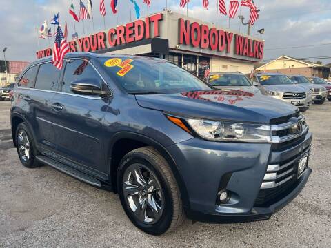 2019 Toyota Highlander for sale at Giant Auto Mart in Houston TX