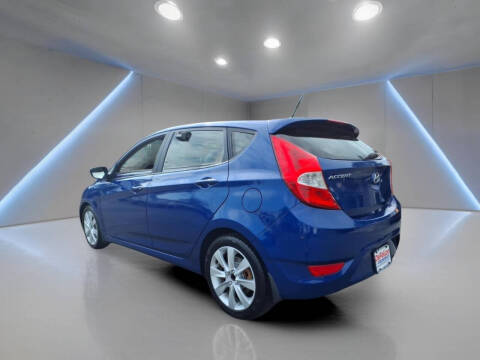 2013 Hyundai Accent SE