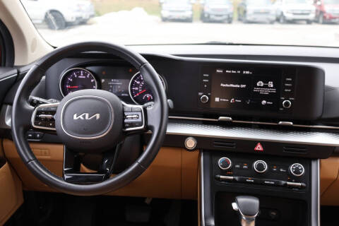 2022 Kia Carnival LX