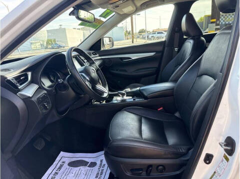 2019 Infiniti QX50 Essential