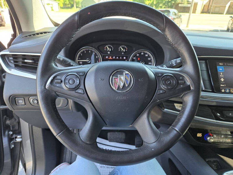 2020 Buick Enclave Essence