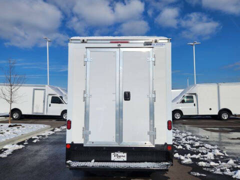 2025 Chevrolet Express 3500