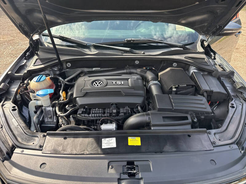 2017 Volkswagen Passat 1.8T SE