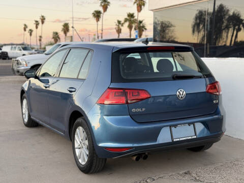 2016 Volkswagen Golf TSI SE