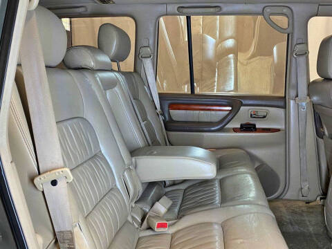2000 Lexus LX 470
