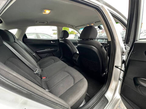 2019 Kia Optima LX
