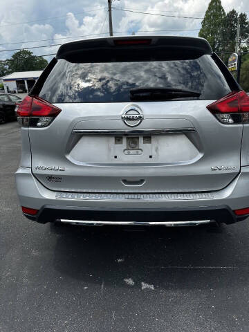 2017 Nissan Rogue SV