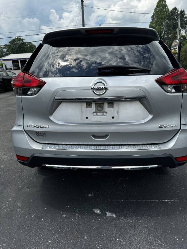 2017 Nissan Rogue SV