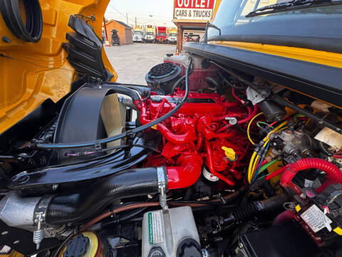 2018 Freightliner M2 106